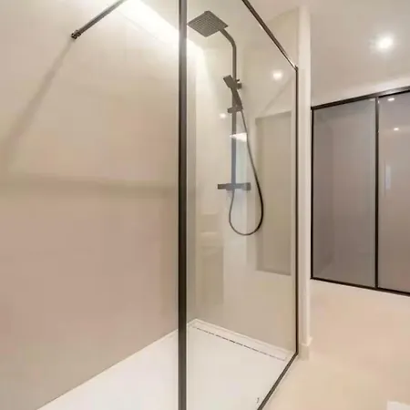 شقة Luxury Rooftop, Private Jacuzzi With Mountain Views *