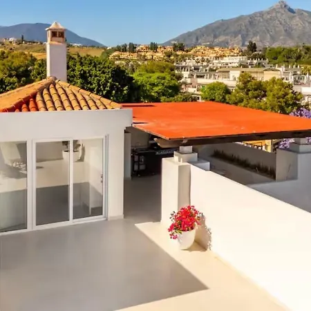 شقة Luxury Rooftop, Private Jacuzzi With Mountain Views ماربيا