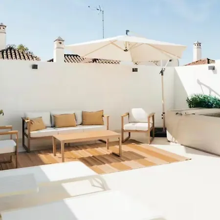 شقة Luxury Rooftop, Private Jacuzzi With Mountain Views